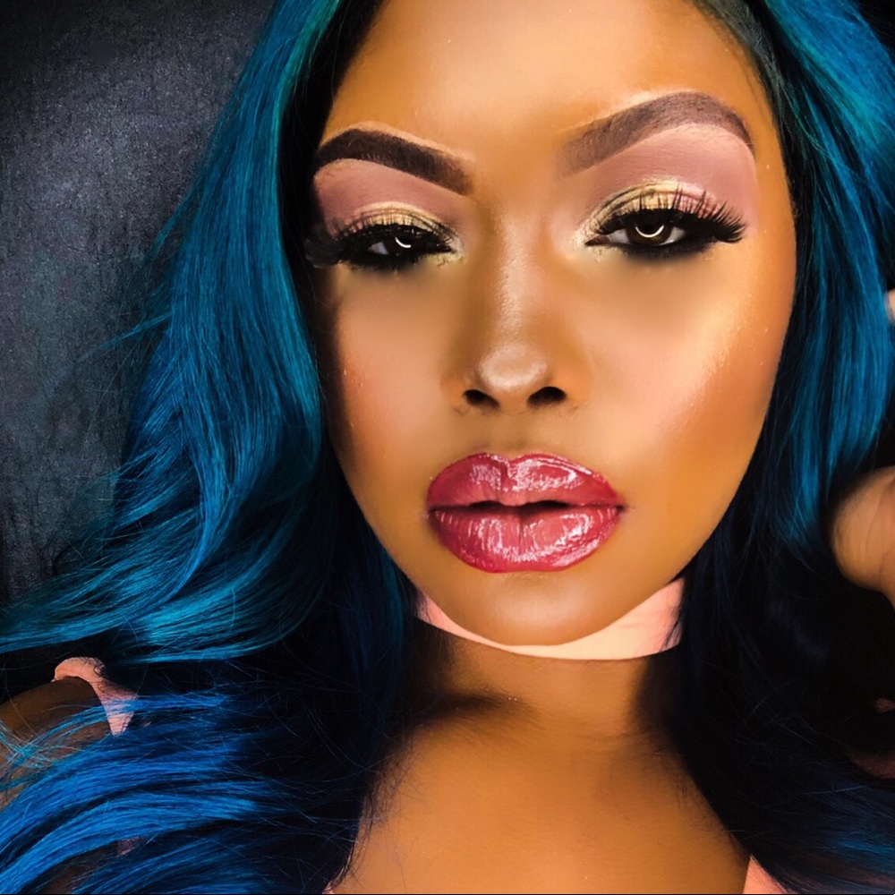 Meet your Posher, Sharazon